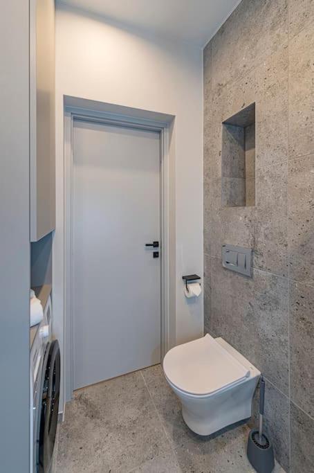 קובנה Lovely 1Bd Central Apartment By Hostlovers מראה חיצוני תמונה